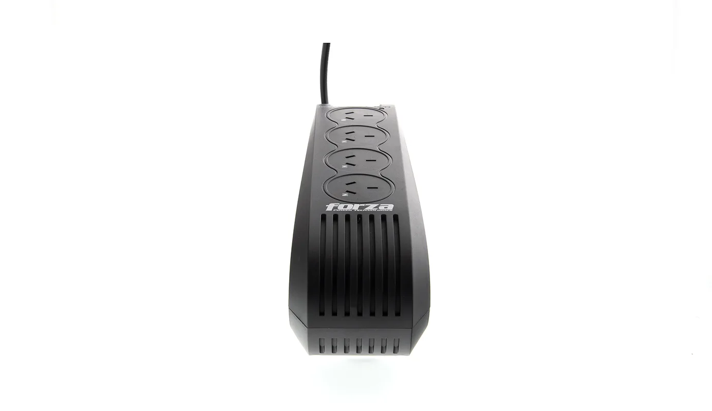 Varios Estabilizador Forza 900VA Reg 450W 4 Tomas FVR-902A