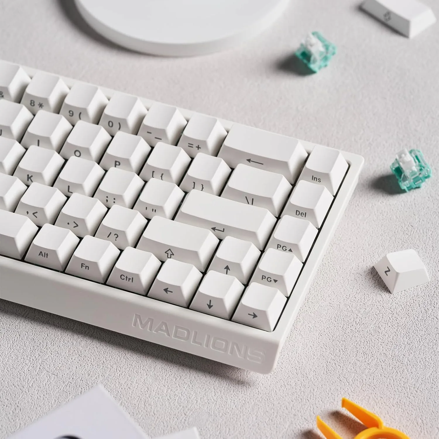 Perifericos Teclado USB FGG Madlions MAD68 HE RGB White Switch Per Shaft Pro Gamer Magnetico