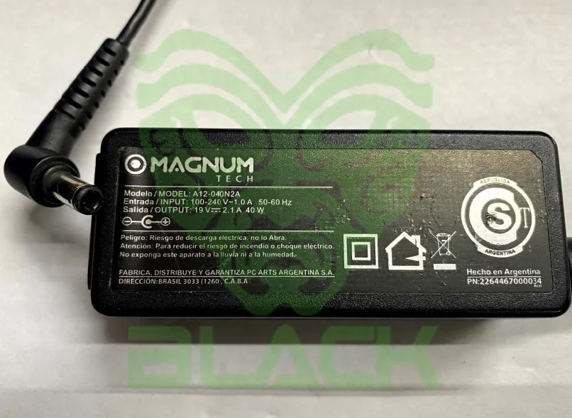 Cargador Magnum 19V - 2.1A