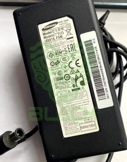 Fuente Samsung 19V - 3.17A