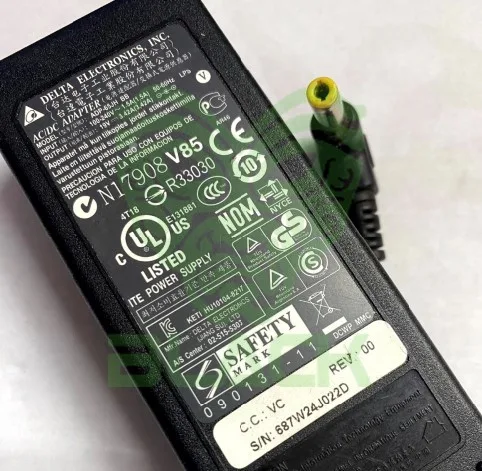 Cargador Delta 19V - 3.42A