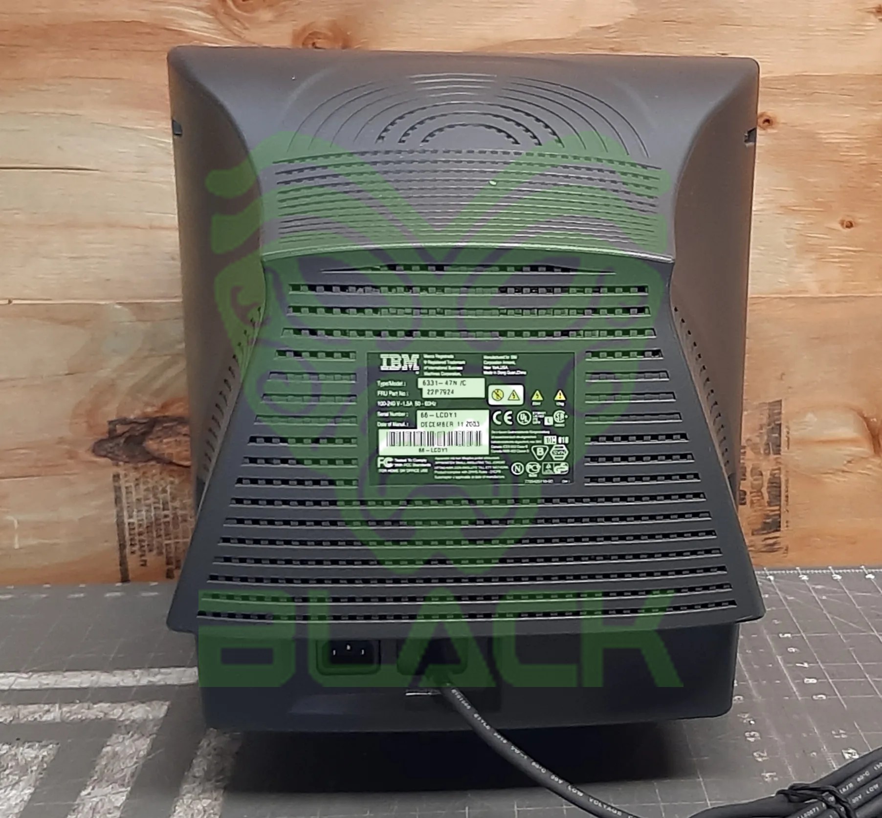 IBM E50 - Monitor CRT - 15