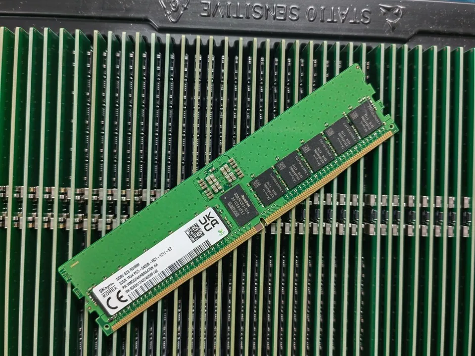 32GB Ln DDR5-6400 RDIMM 630-50