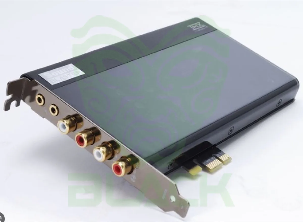 PLACA DE SONIDO CREATIVE SOUND BLASTER XFI TITANIUM HD