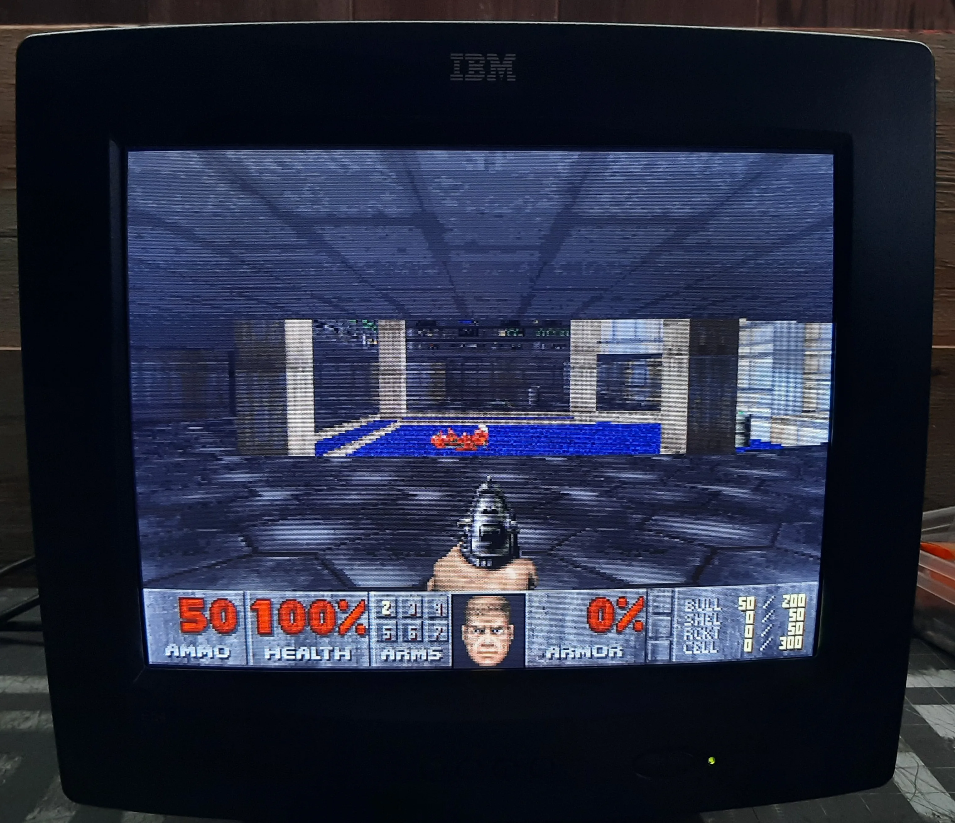 IBM E50 - Monitor CRT - 15