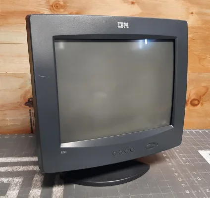 IBM E50 - Monitor CRT - 15