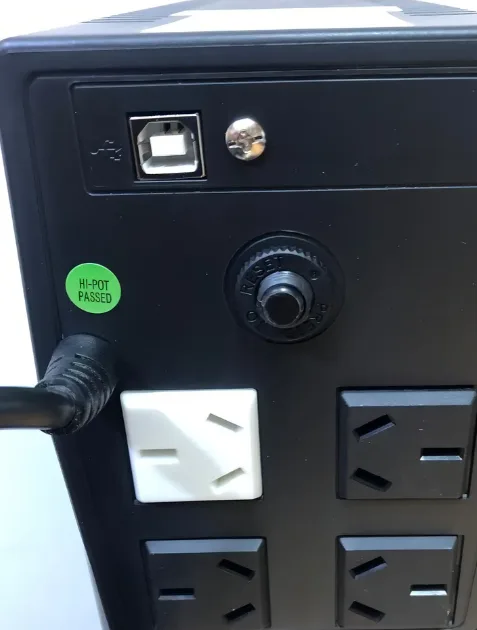 Estabilizador Lyonn Ctb 800VA 480W