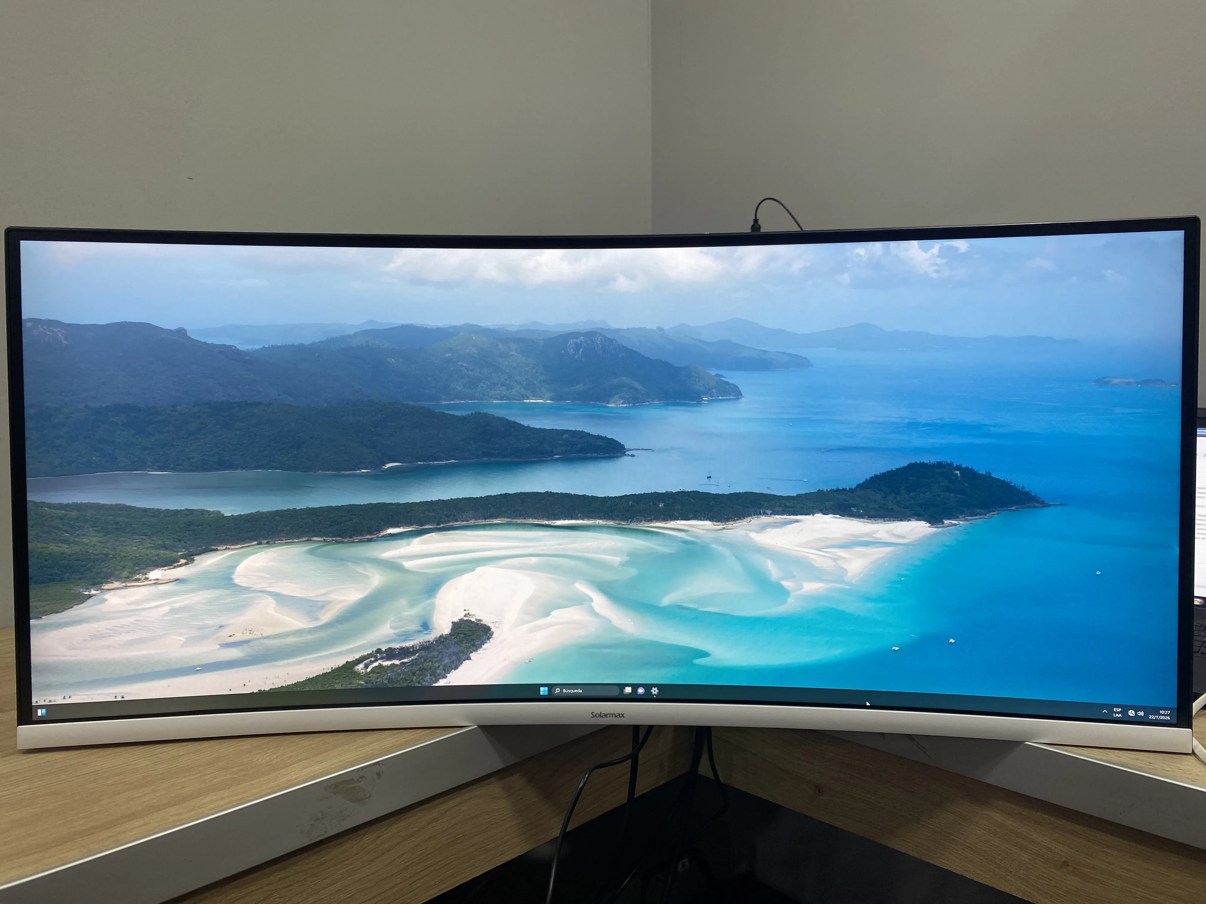 Ultra Wide Curved Monitor Solarmax White 34 pulgadas Linea de Pixeles Horizontales WUHD 2K Pixel Muerto en el centro (Outlet)