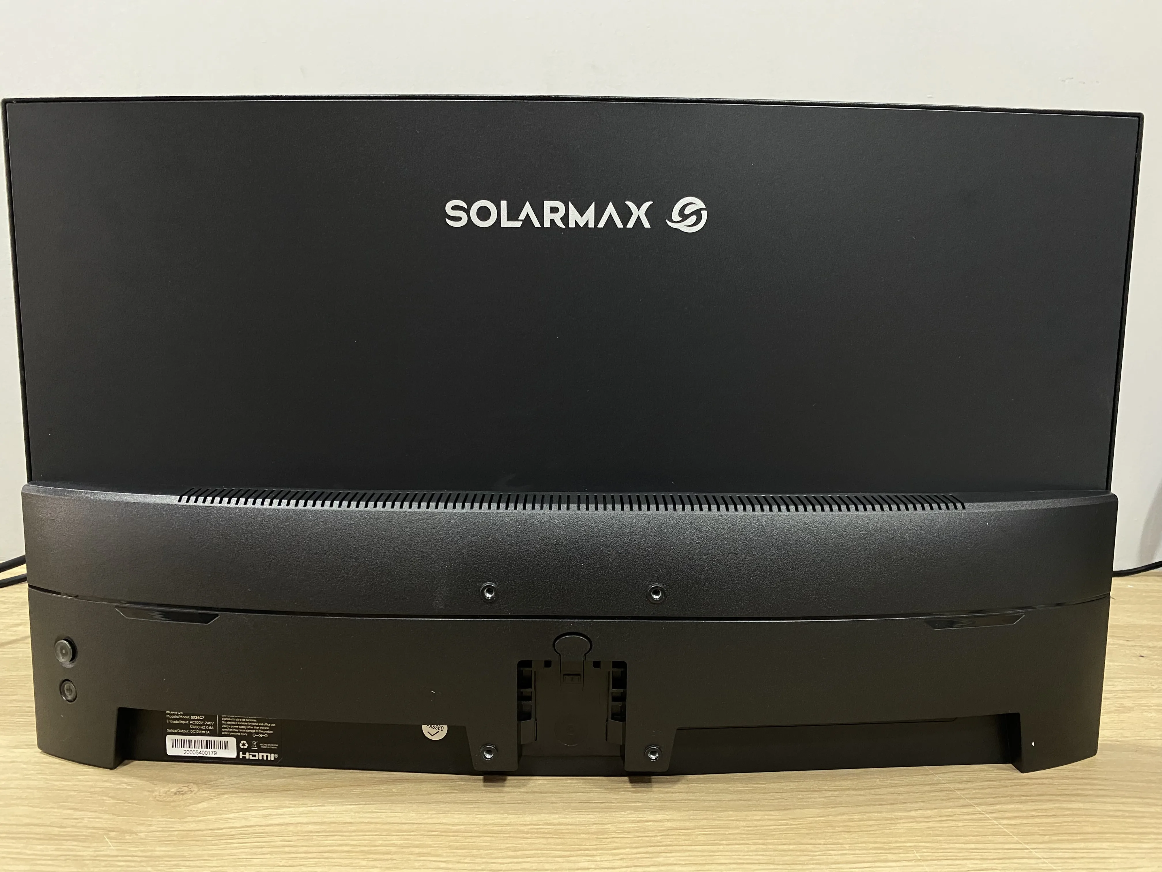 Monitor Solarmax SX24C7 24 Pulgadas Linea de pixel vertical CENTRO pantalla (Outlet)