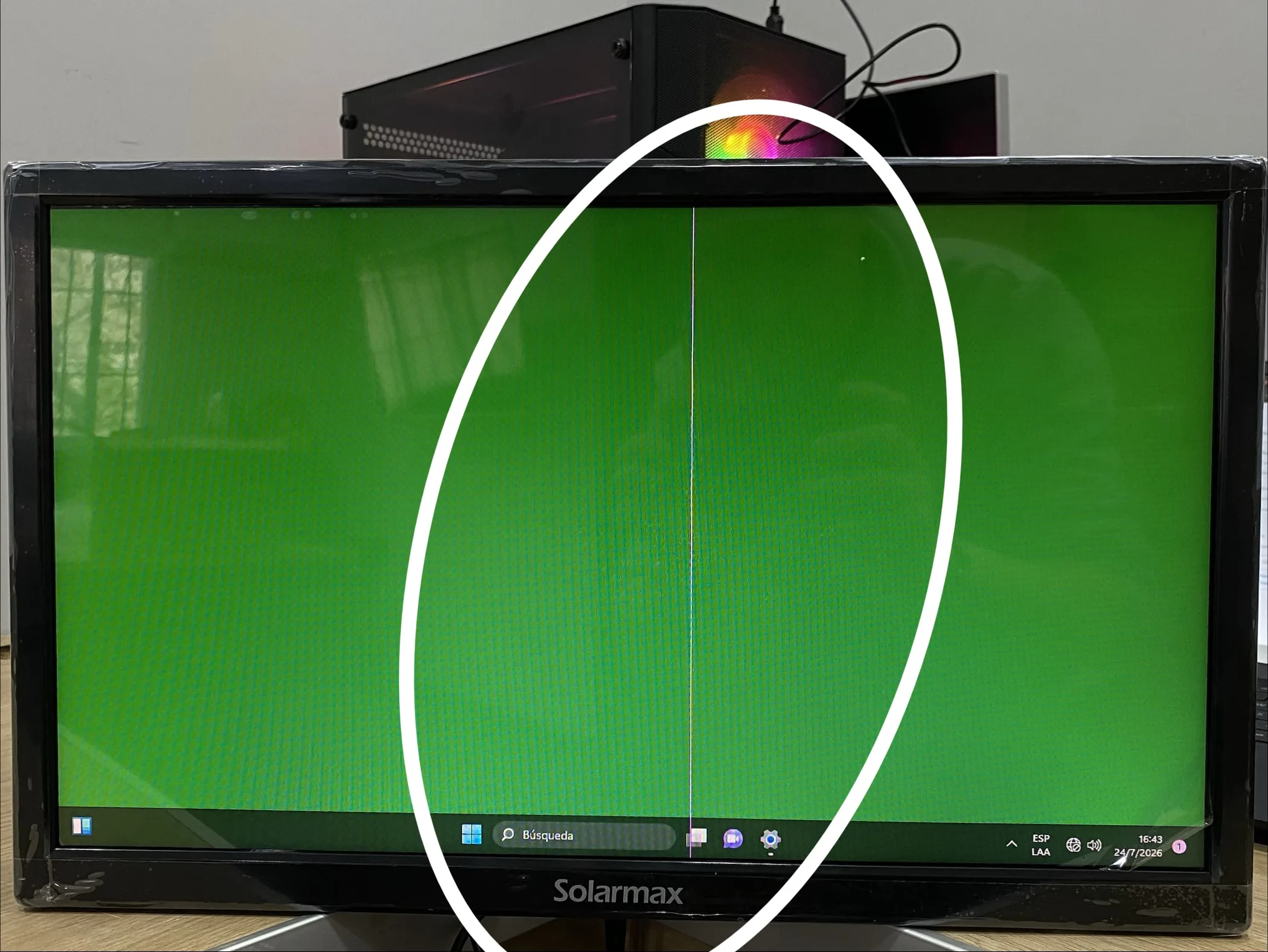 Monitor Solarmax SX19F2 19 Pulgadas Linea de pixel vertical CENTRO pantalla (Outlet)
