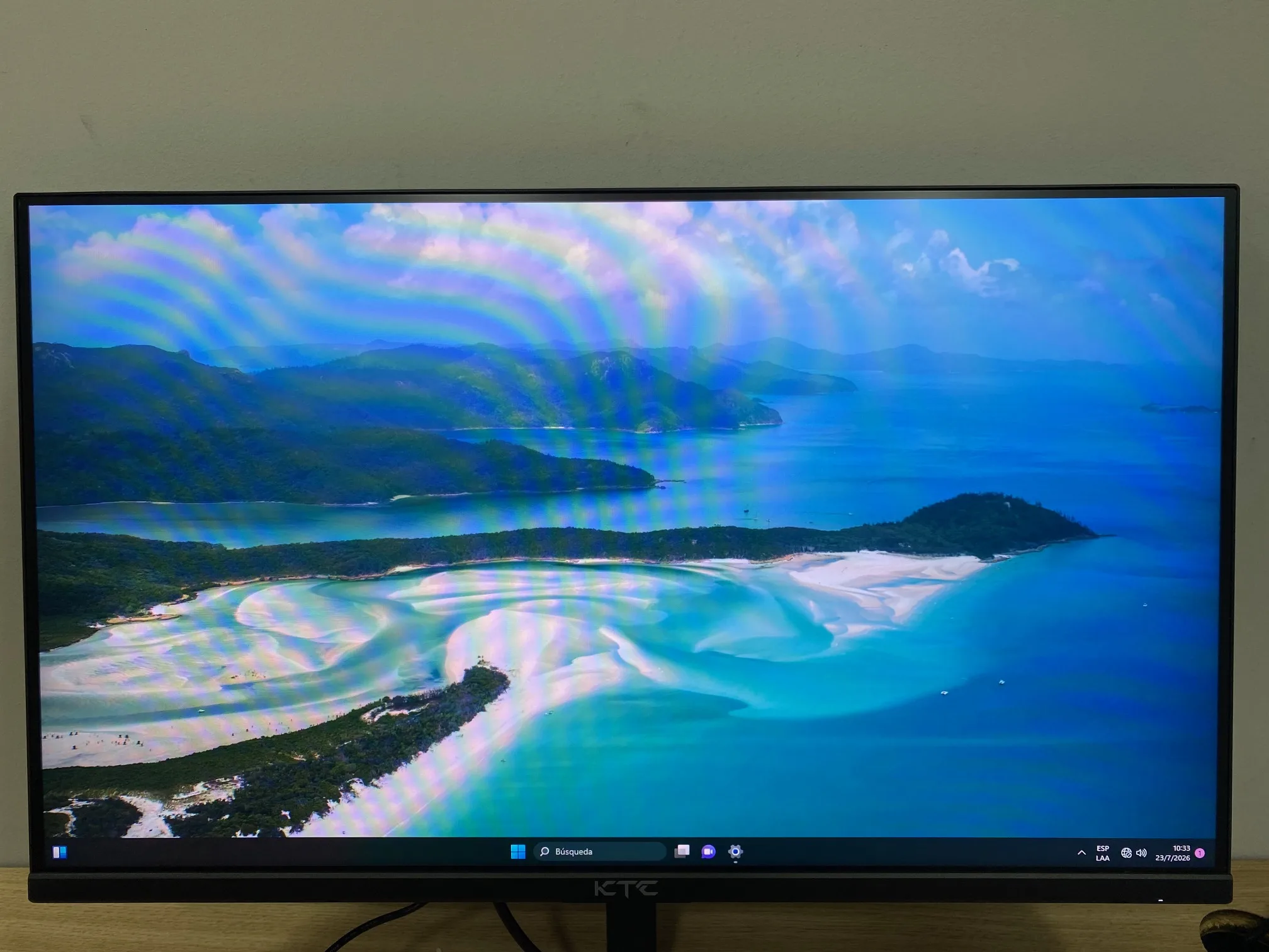 Monitor KTC 24GR680 24 Pulgadas 2 PIXEL QUEMADOS, PARTE IZQUIERDA SUPERIOR E INFERIOR (Outlet)