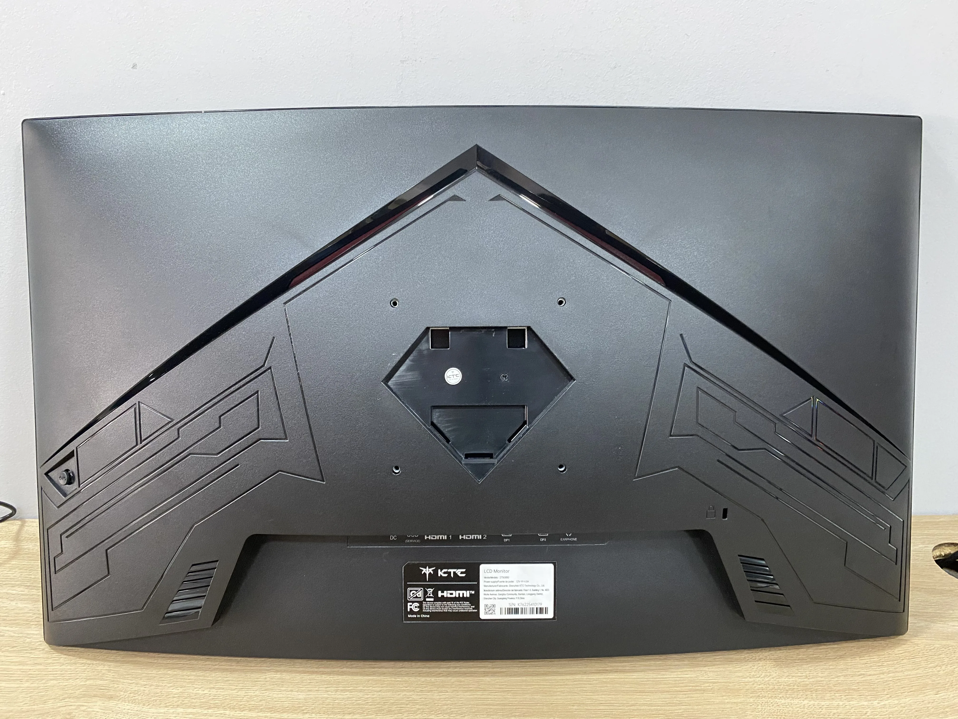 Monitor KTC 27SG680 27 Pulgadas Pixel quemados y mancha en pantalla parte inferior (Outlet)