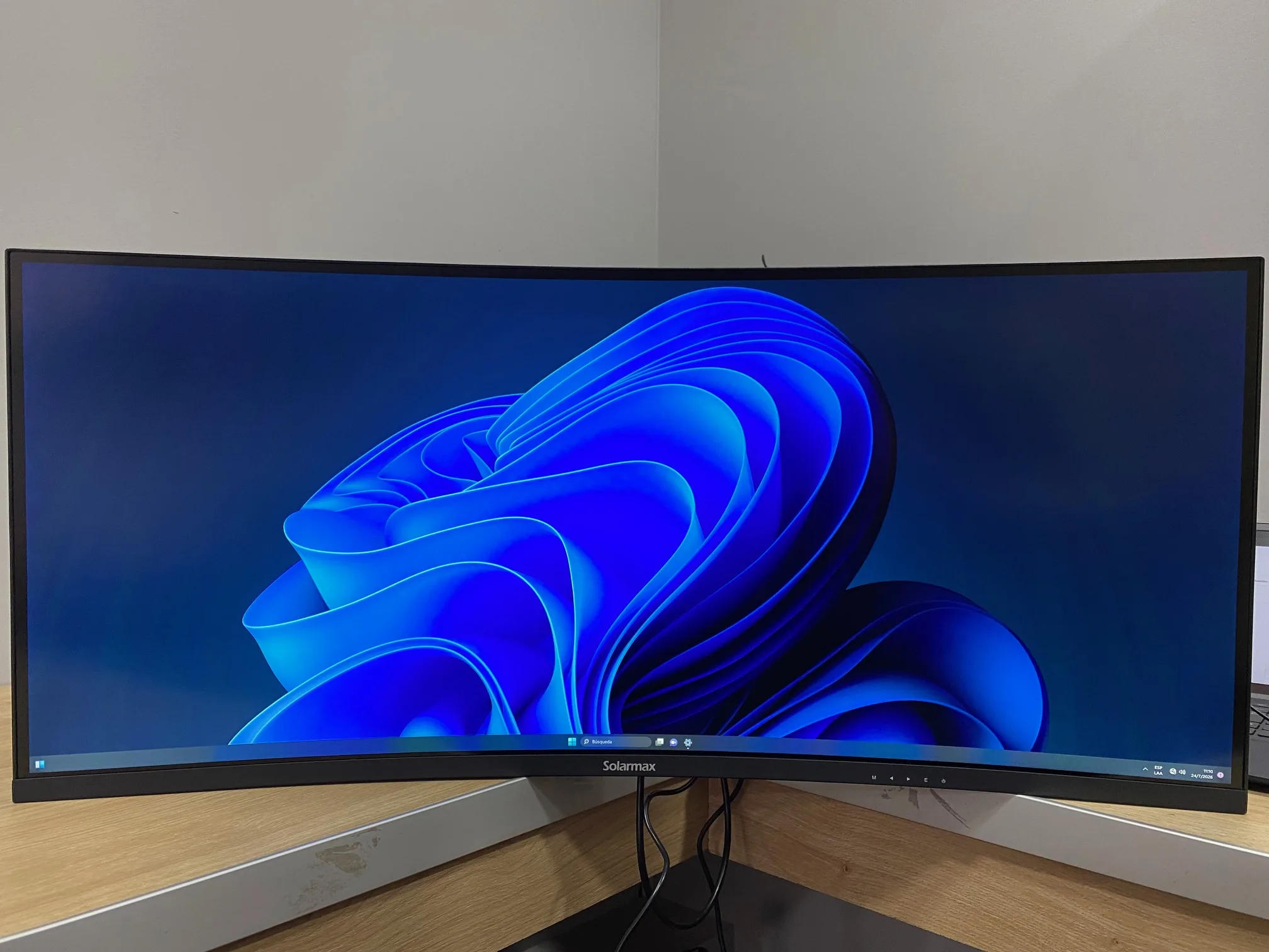 Monitor Solarmax SX34CW3B 34 Pulgadas 1 PIXEL QUEMADO PARTE SUPERIOR DERECHA (Outlet)