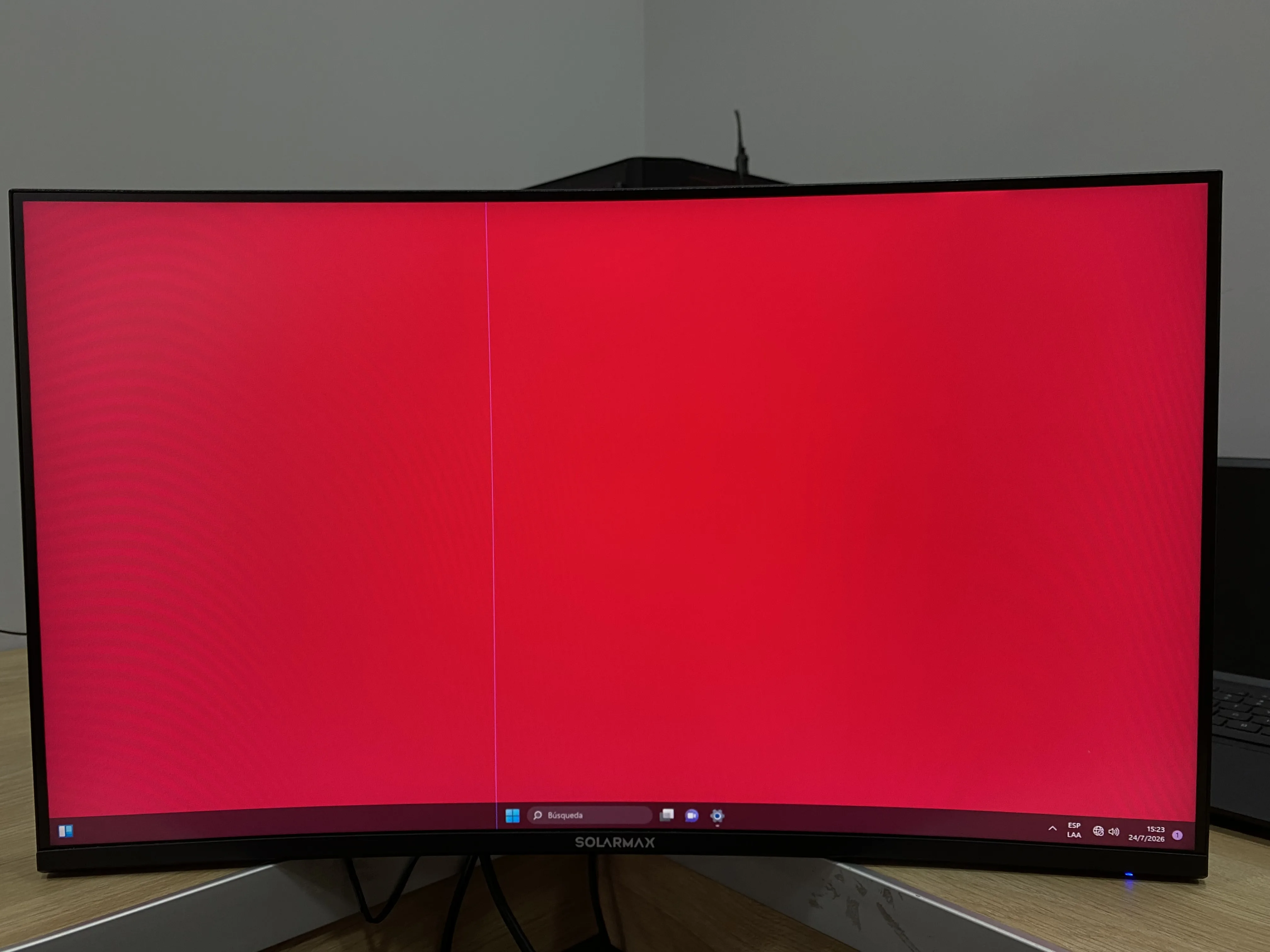 Monitor Solarmax SX24C7 24 Pulgadas Linea de pixel vertical CENTRO pantalla (Outlet)