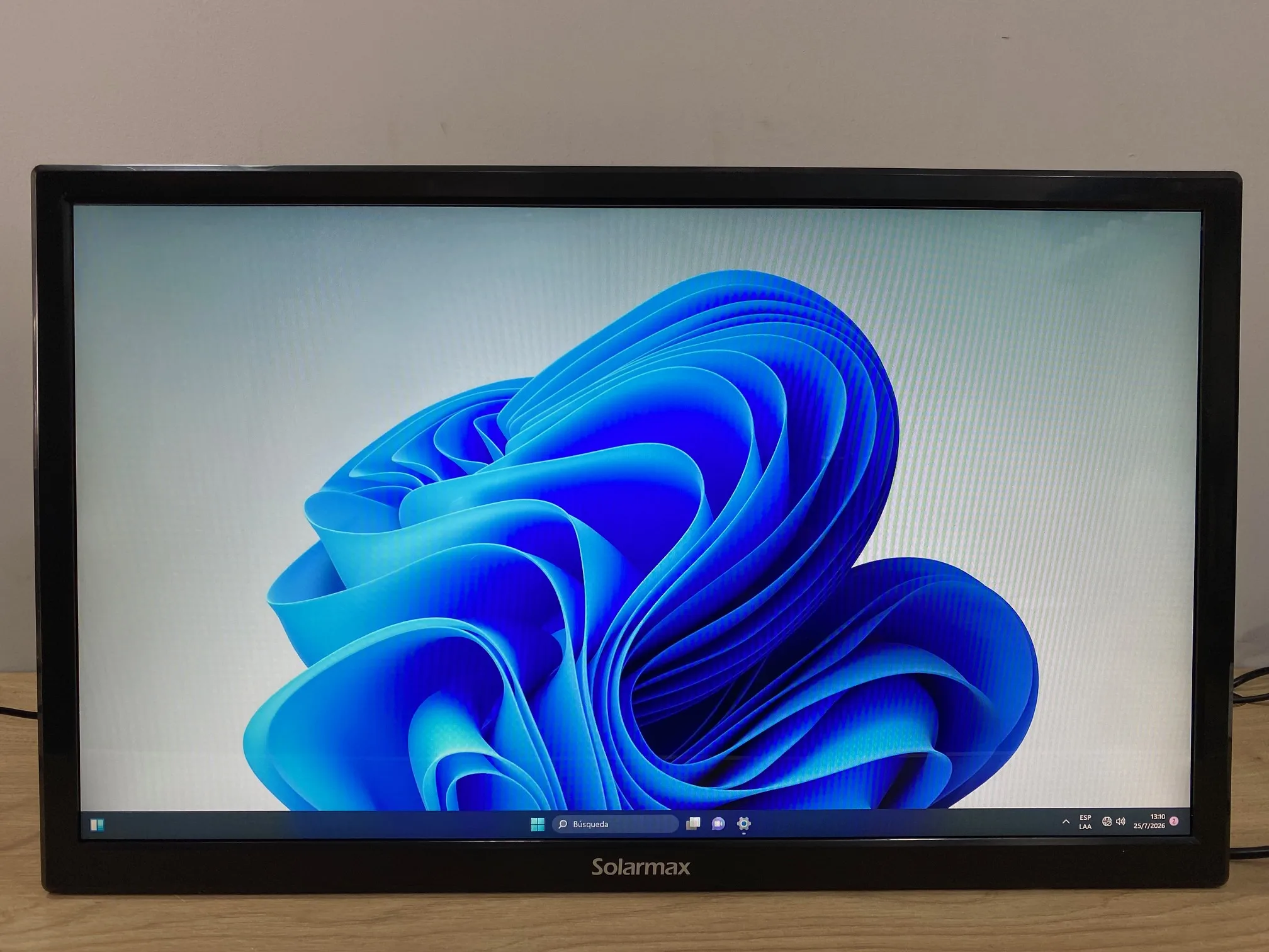 Monitor Solarmax SX24F2 24 Pulgadas Caja Dañada (Outlet)