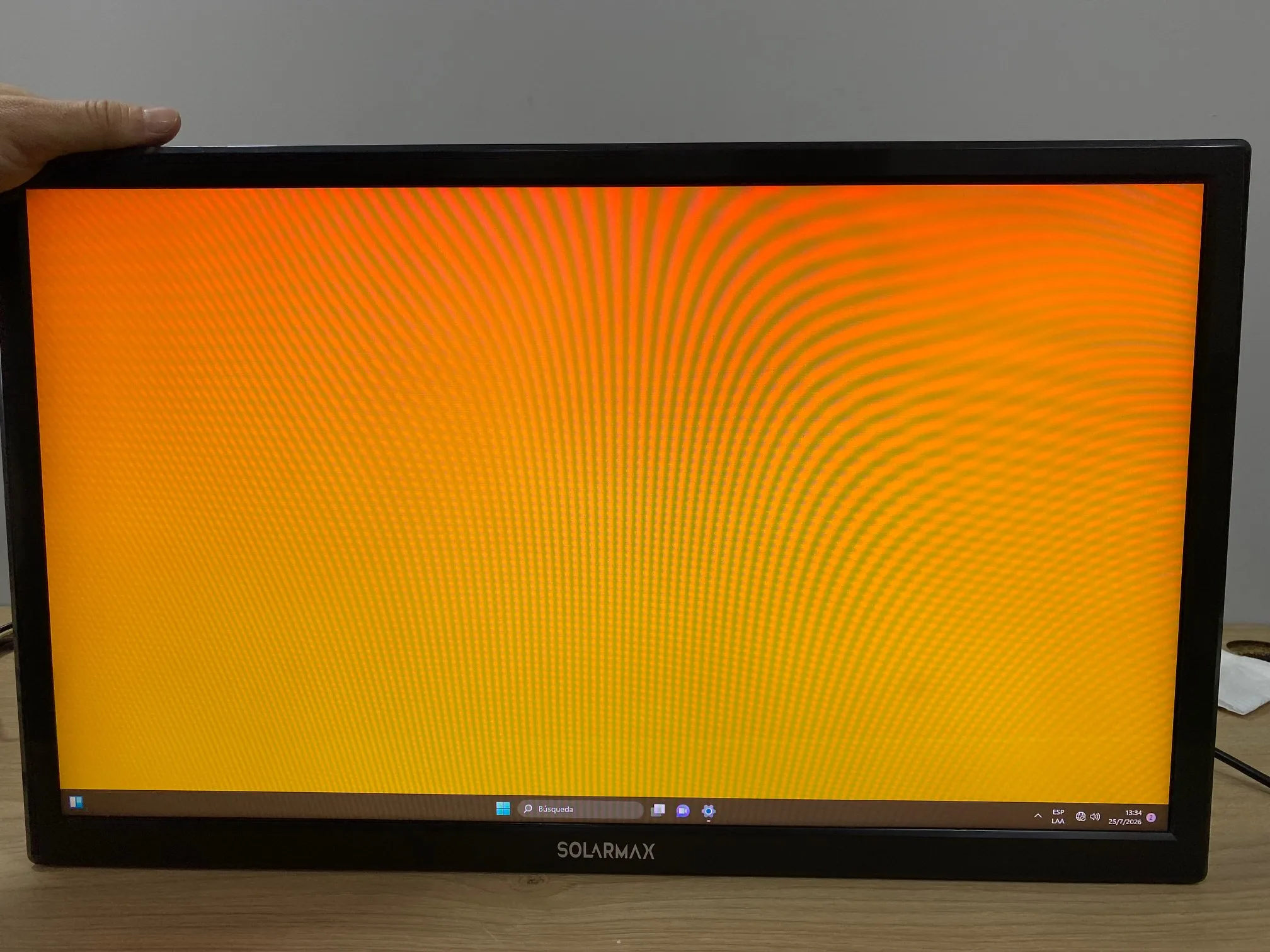Monitor Solarmax SX24F2 24 Pulgadas Caja Dañada (Outlet)