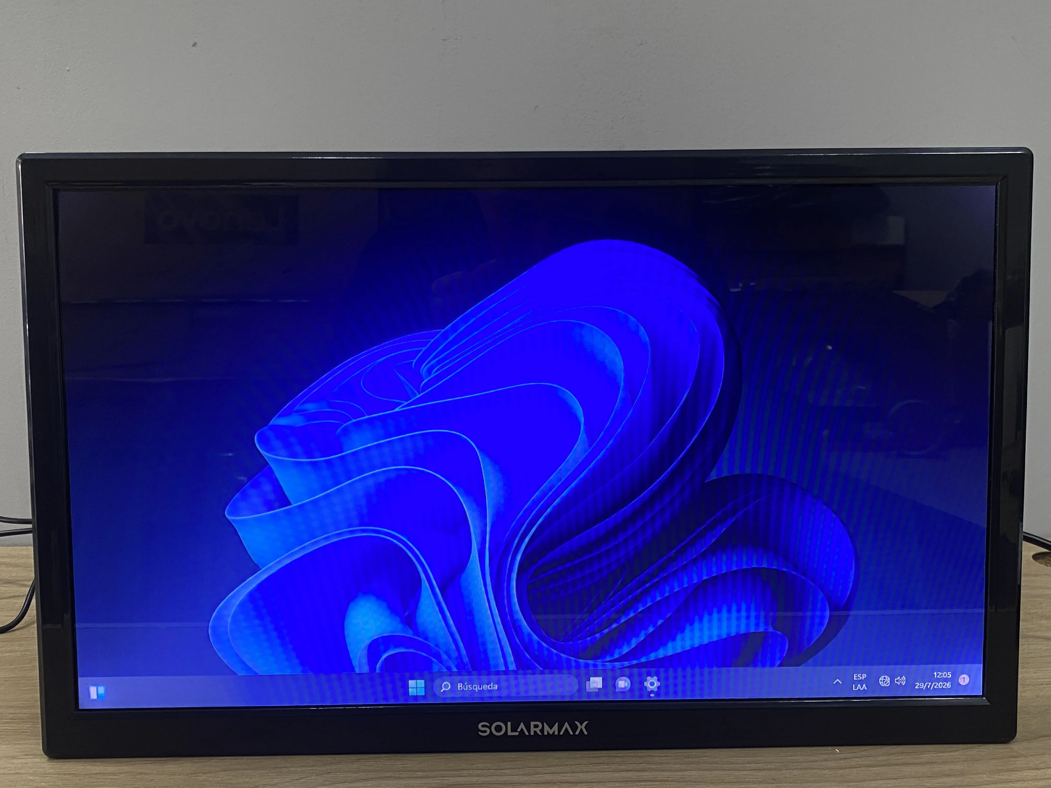 Monitor Solarmax SX19F2 19 Pulgadas 1 PIXEL QUEMADO PARTE INFERIOR IZQUIERDA (Outlet)