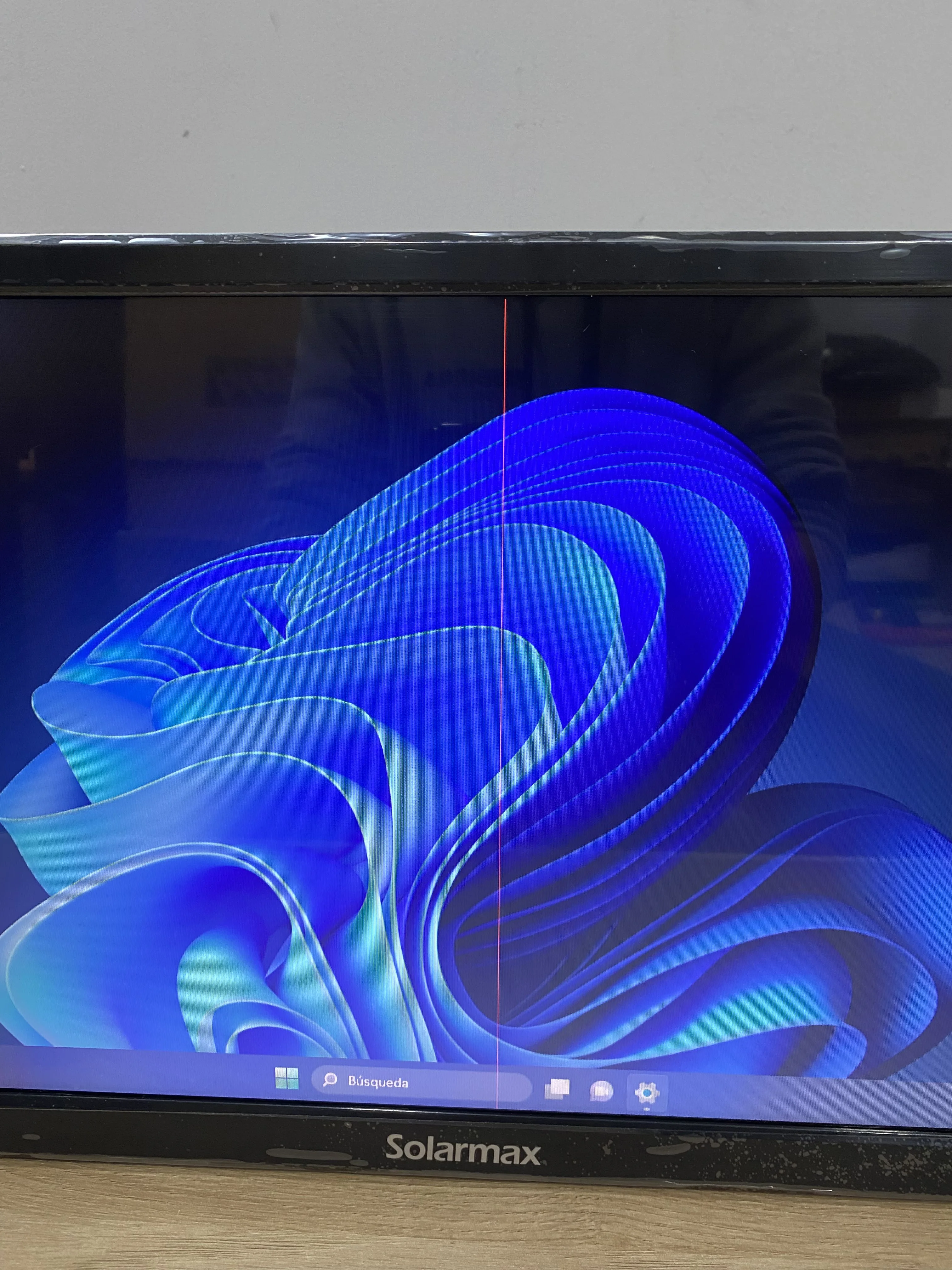 Monitor Solarmax SX19F2 19 Pulgadas Linea de pixel vertical CENTRO pantalla (Outlet)