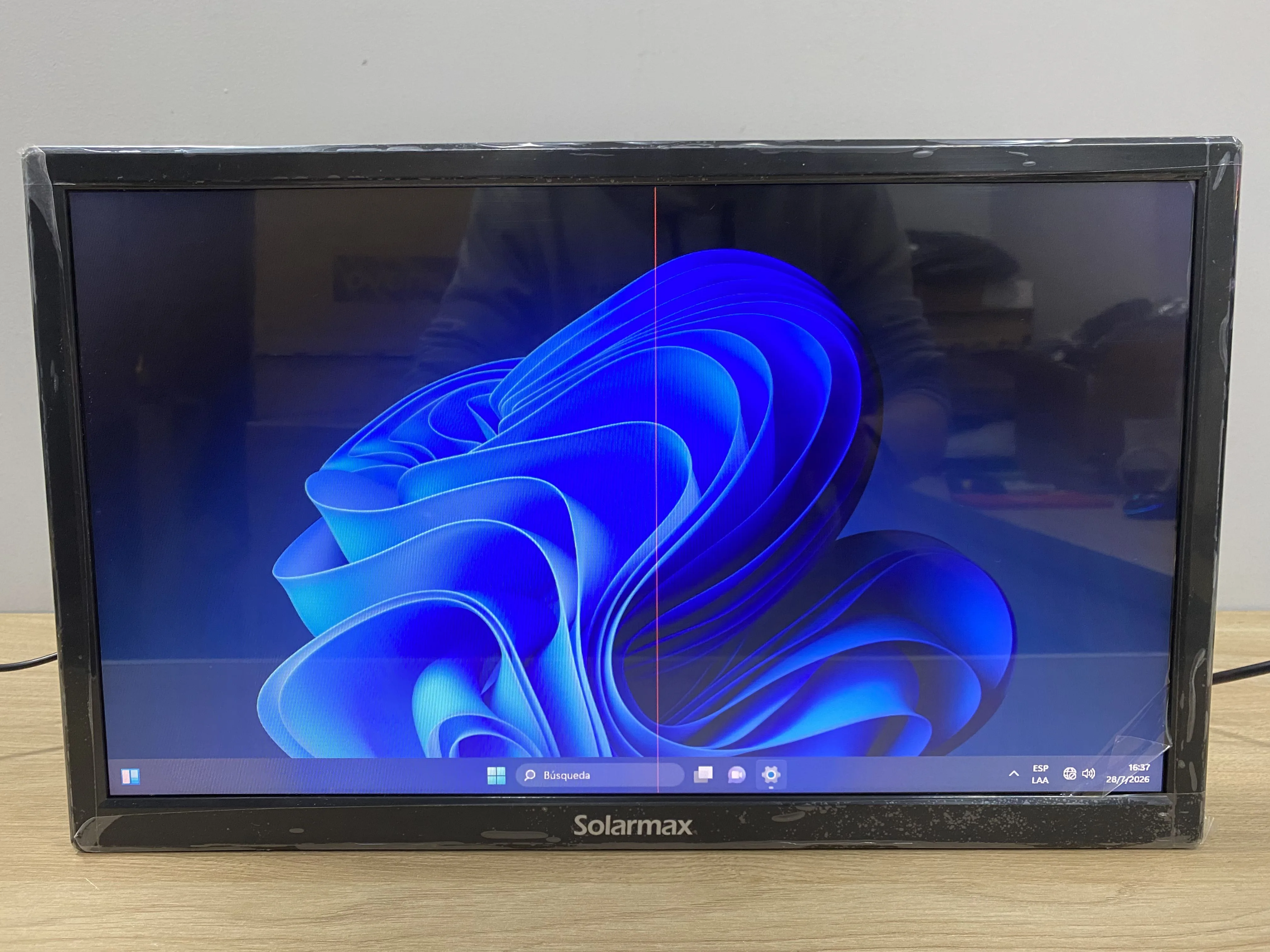 Monitor Solarmax SX19F2 19 Pulgadas Linea de pixel vertical CENTRO pantalla (Outlet)