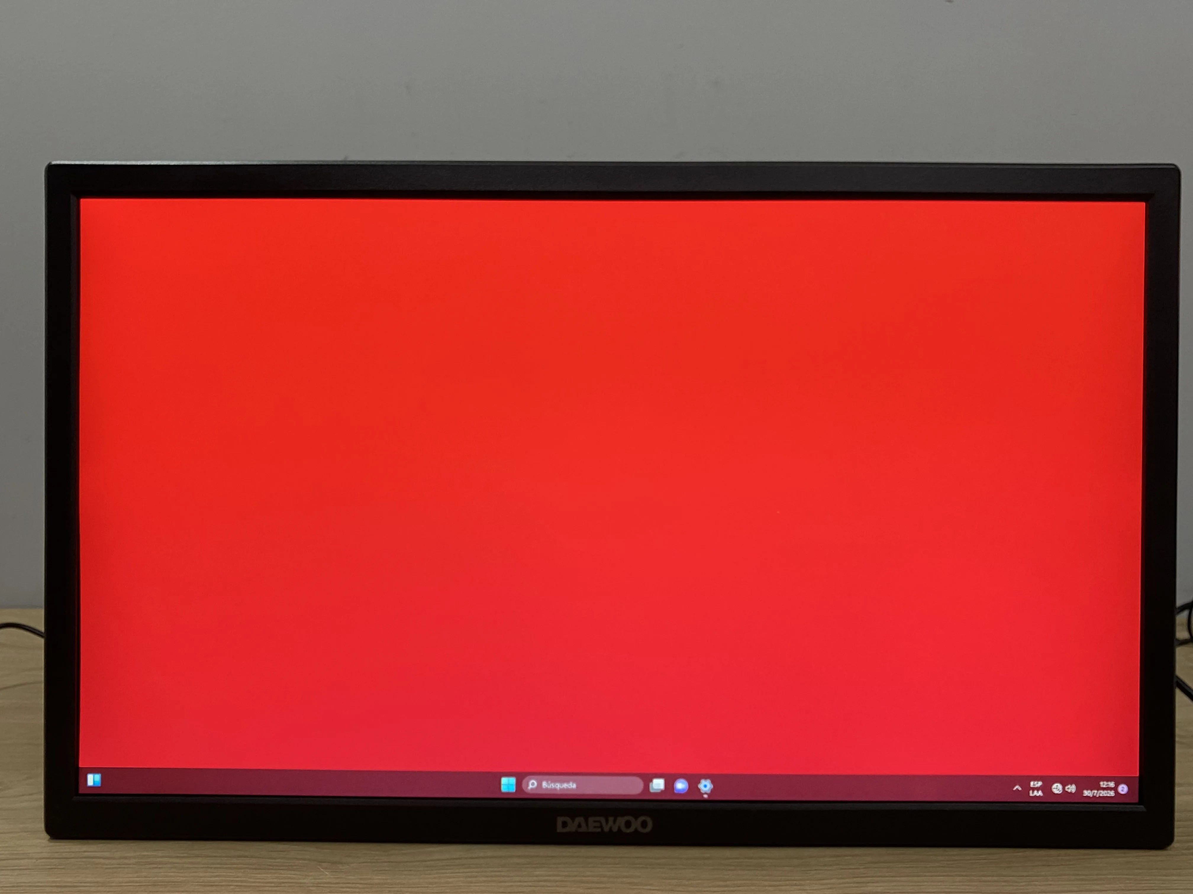 Monitor Daewoo DW-X22KN 22 Pulgadas 1 PIXEL QUEMADO PARTE DERECHA PANTALLA (Outlet)
