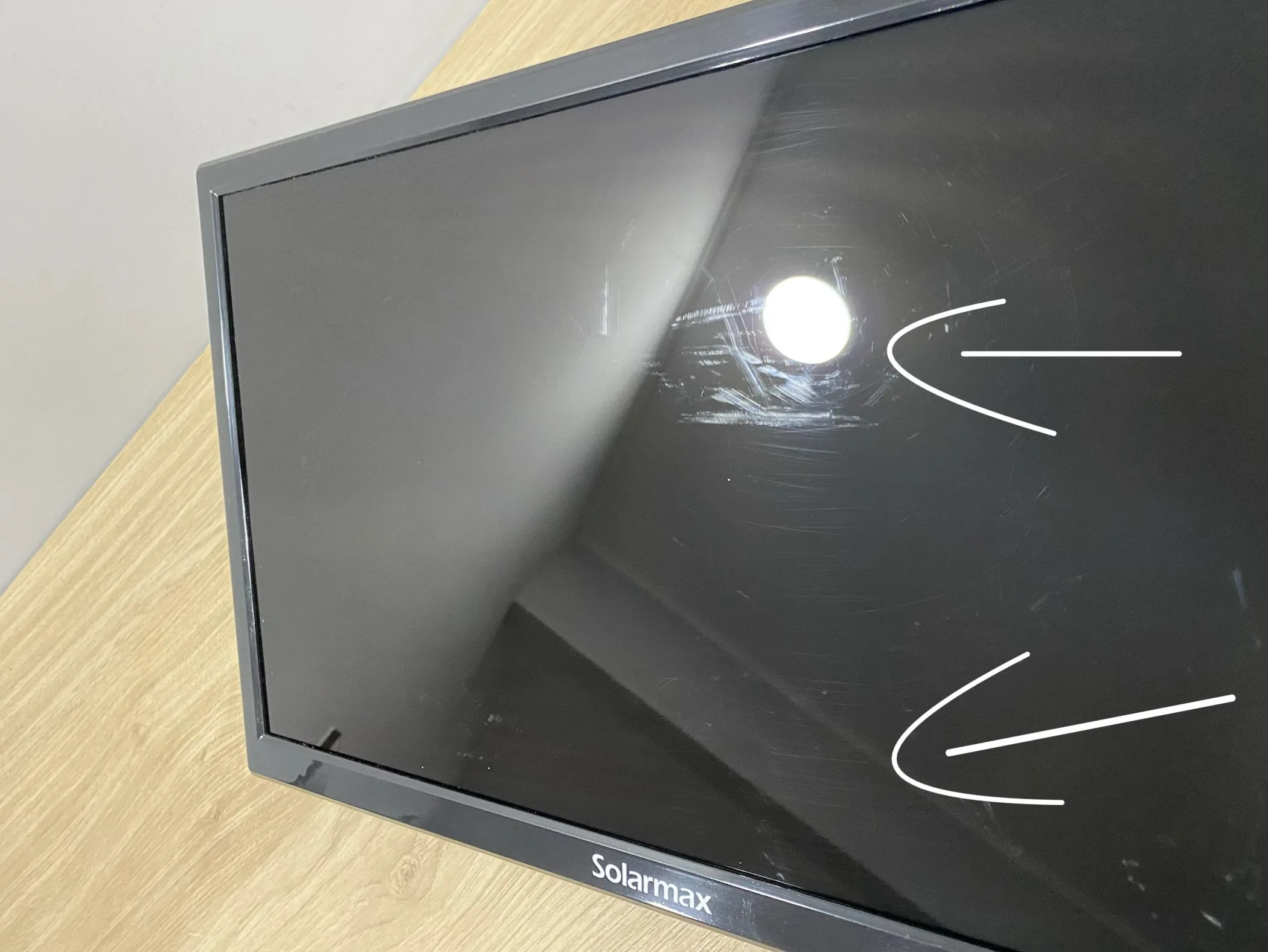 Monitor Solarmax SX19F2 19 Pulgadas Pantalla rayada - Defecto del Panel mancha con (Outlet)