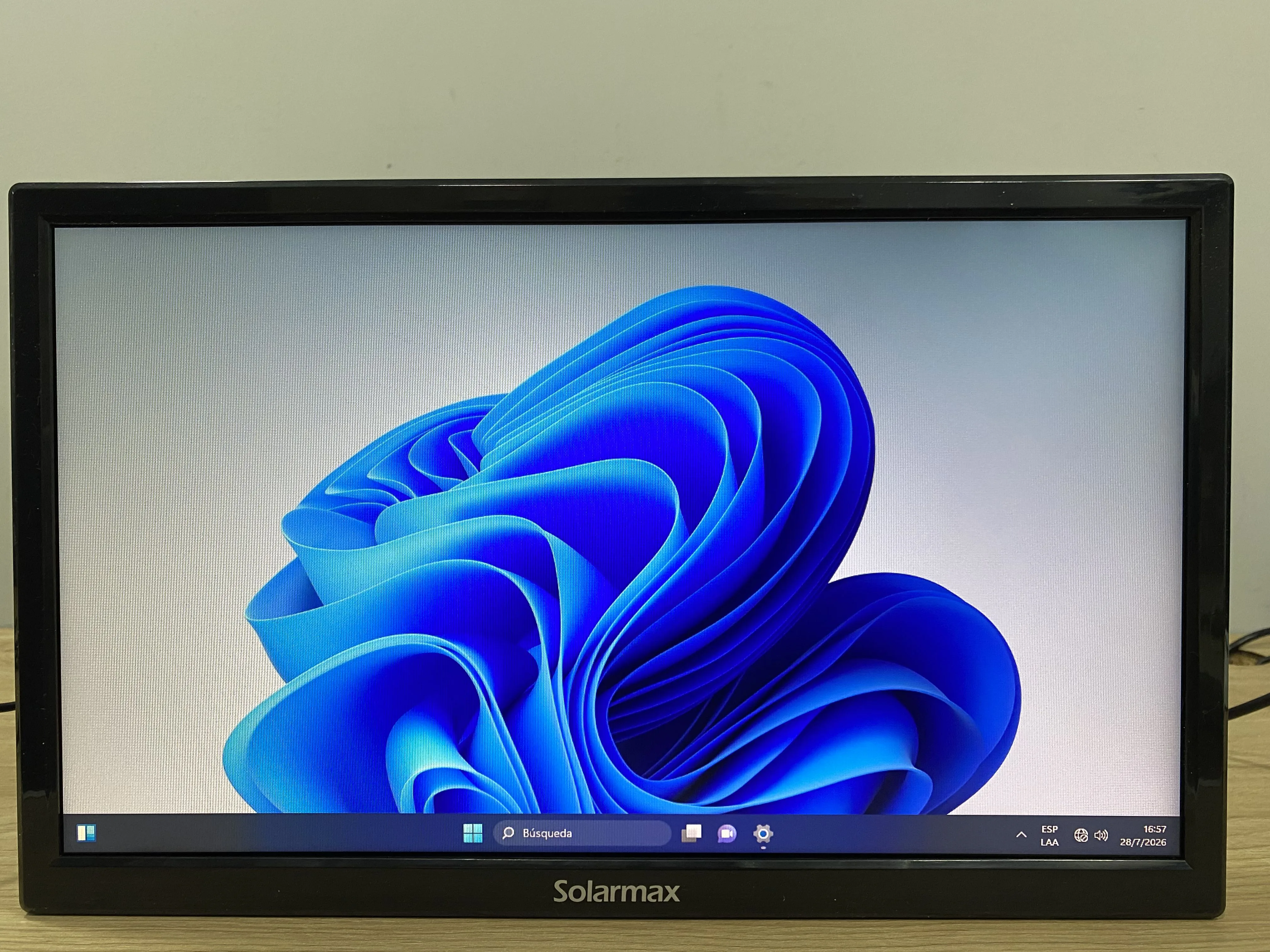 Monitor Solarmax SX19F2 19 Pulgadas Caja Dañada (Outlet)