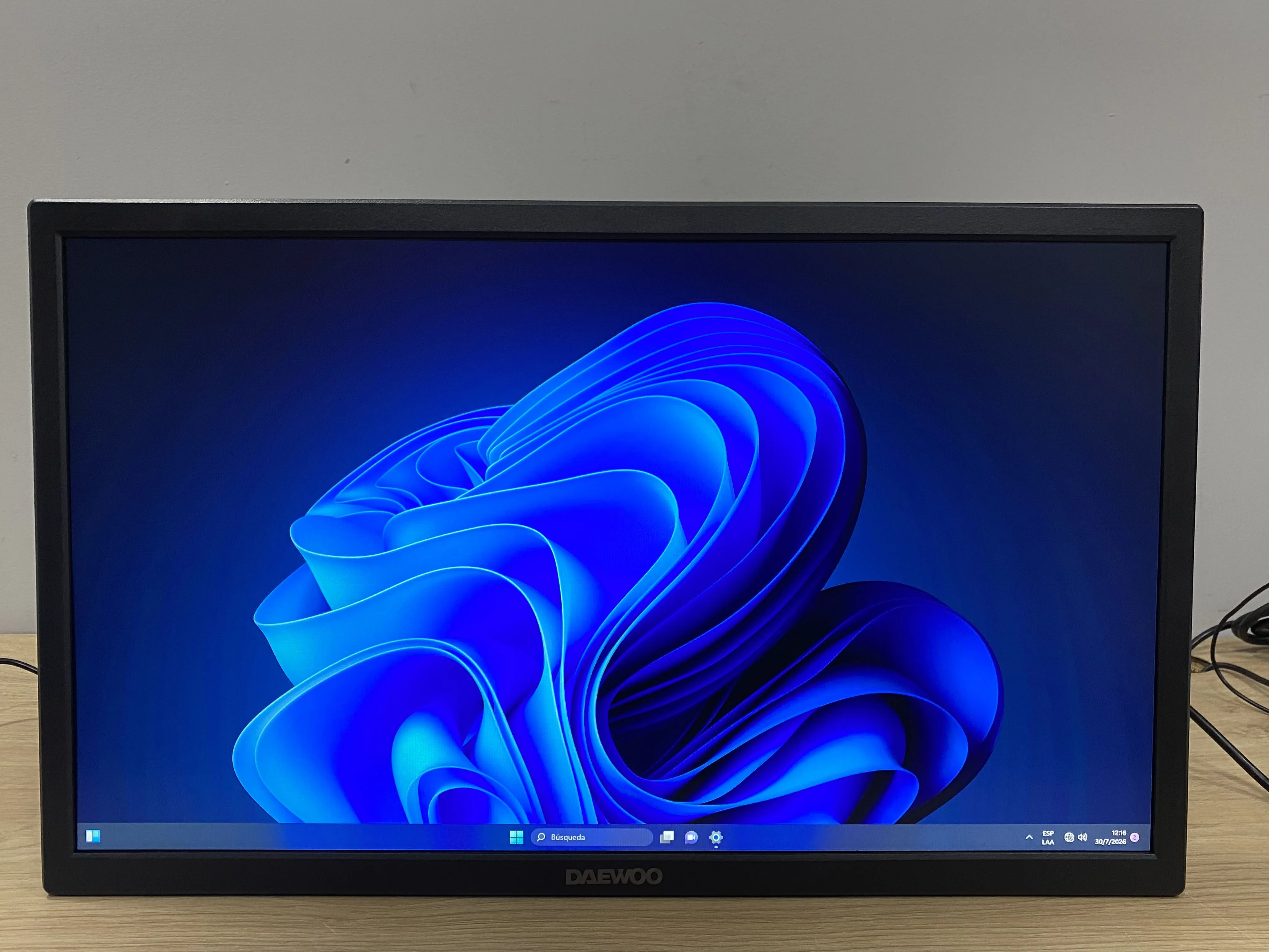 Monitor Daewoo DW-X22KN 22 Pulgadas 1 PIXEL QUEMADO PARTE DERECHA PANTALLA (Outlet)