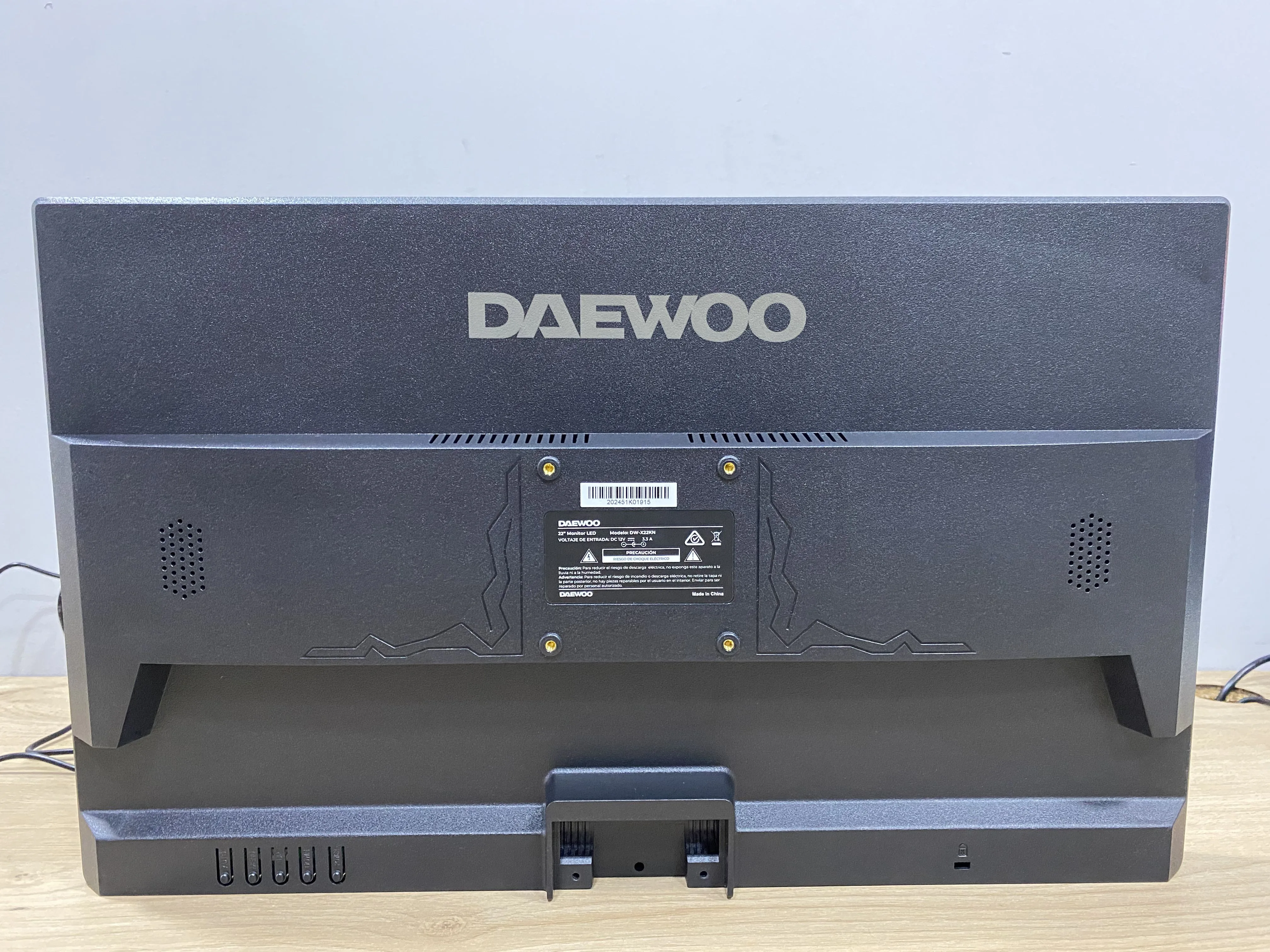 Monitor Daewoo DW-X22KN 22 Pulgadas 1 PIXEL QUEMADO PARTE DERECHA PANTALLA (Outlet)
