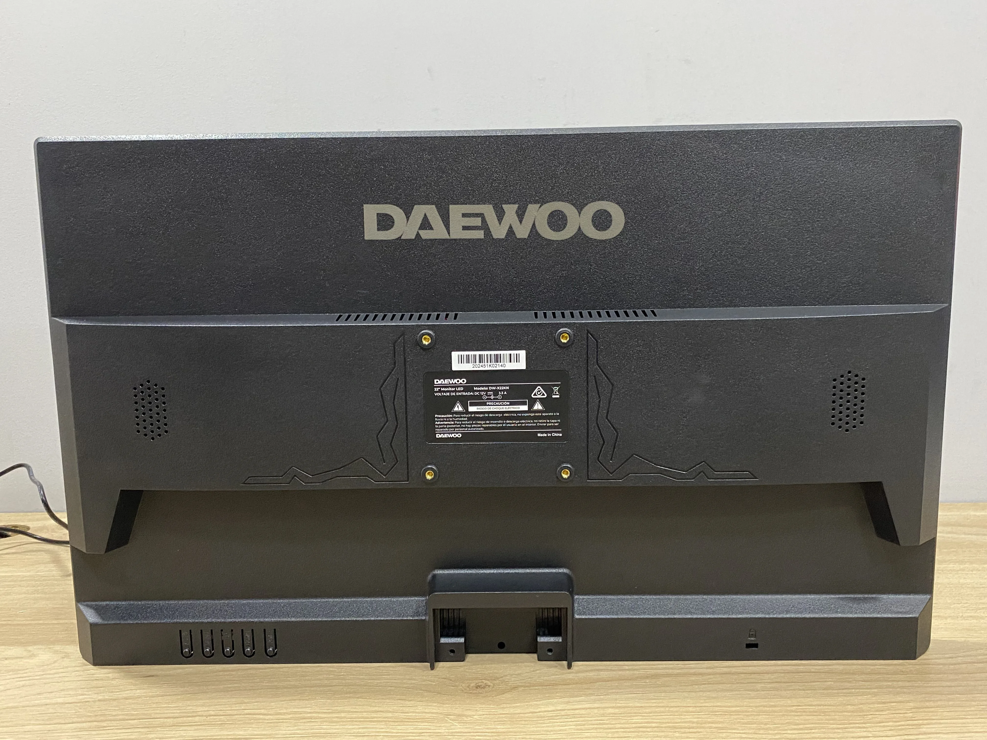 Monitor Daewoo DW-X22KN 22 Pulgadas 1 PIXEL QUEMADO PARTE DERECHA PANTALLA (Outlet)