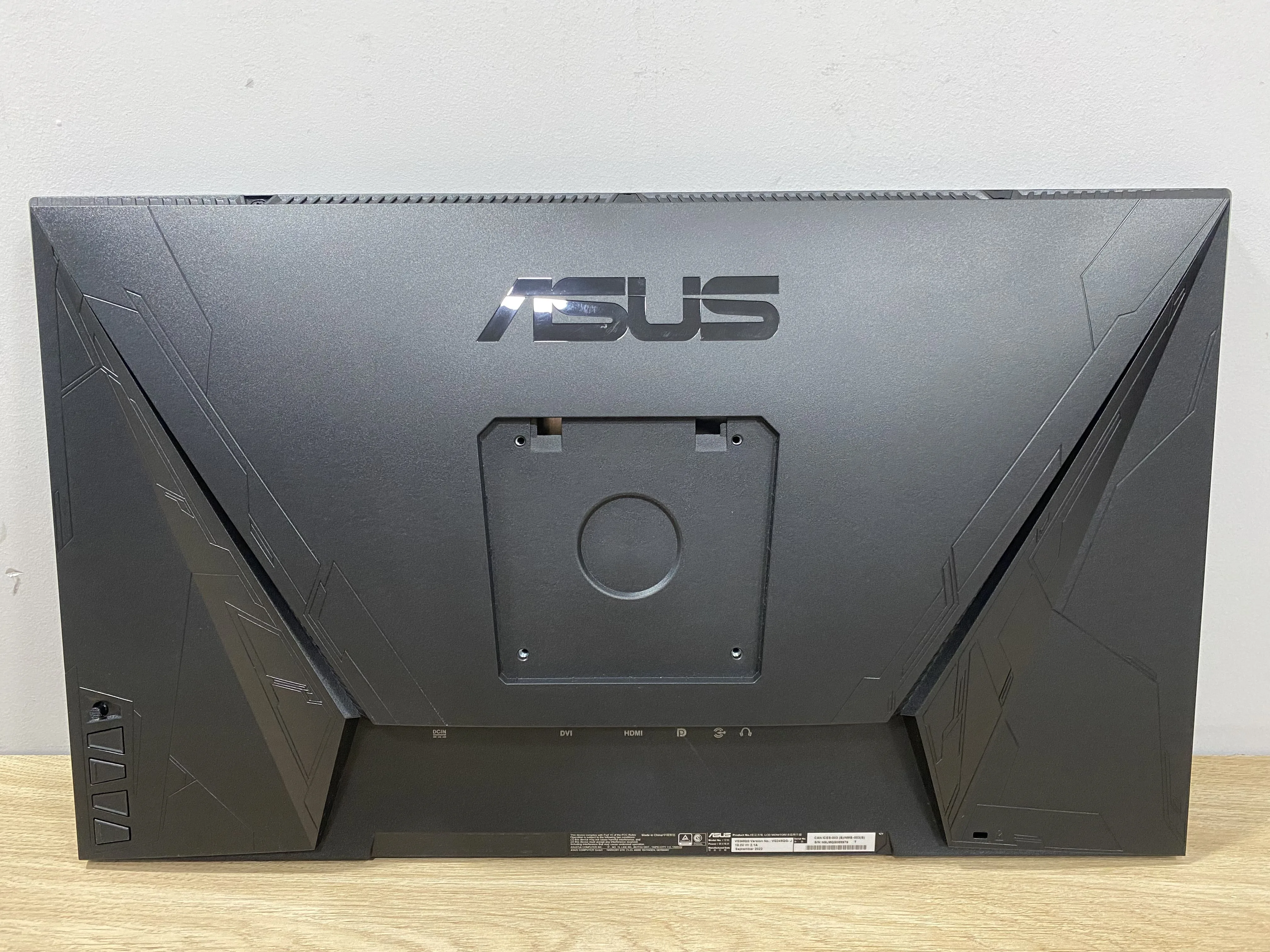 Monitor Asus VG248QG-J 24 Pulgadas Caja Dañada (Outlet)