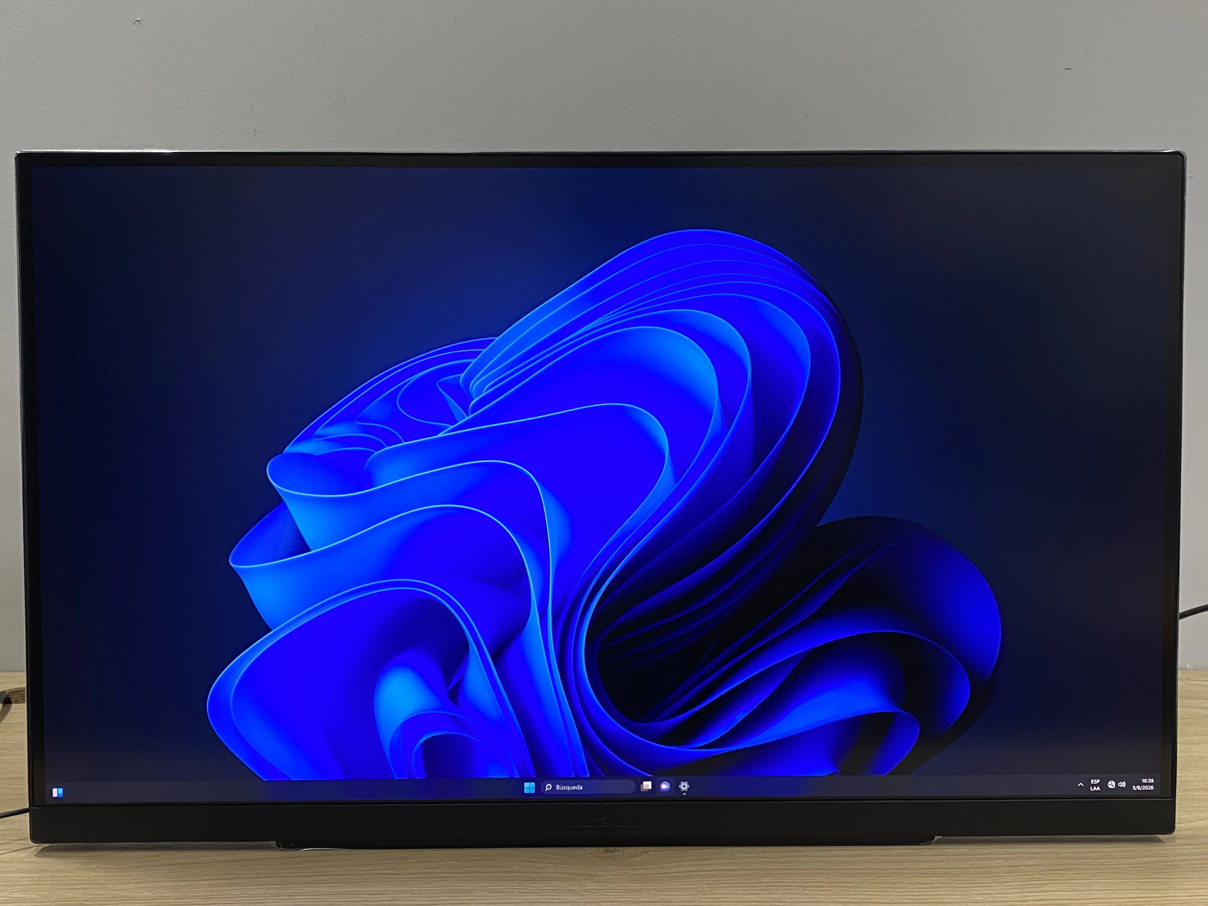 Monitor LG 27GS75Q 27 Pulgadas Caja Dañada (Outlet)
