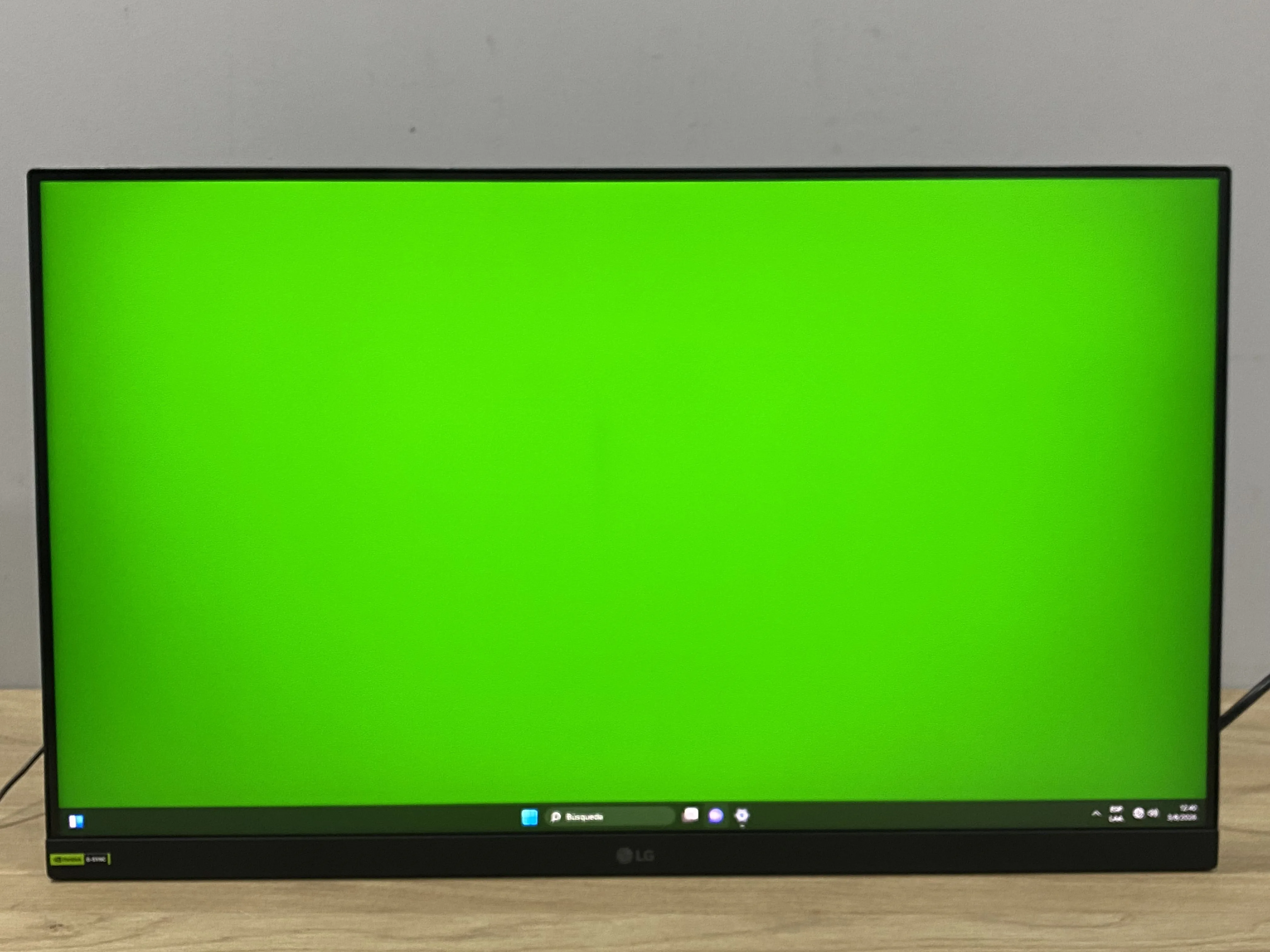 Monitor LG 24GS60F 24 Pulgadas Caja Dañada (Outlet)
