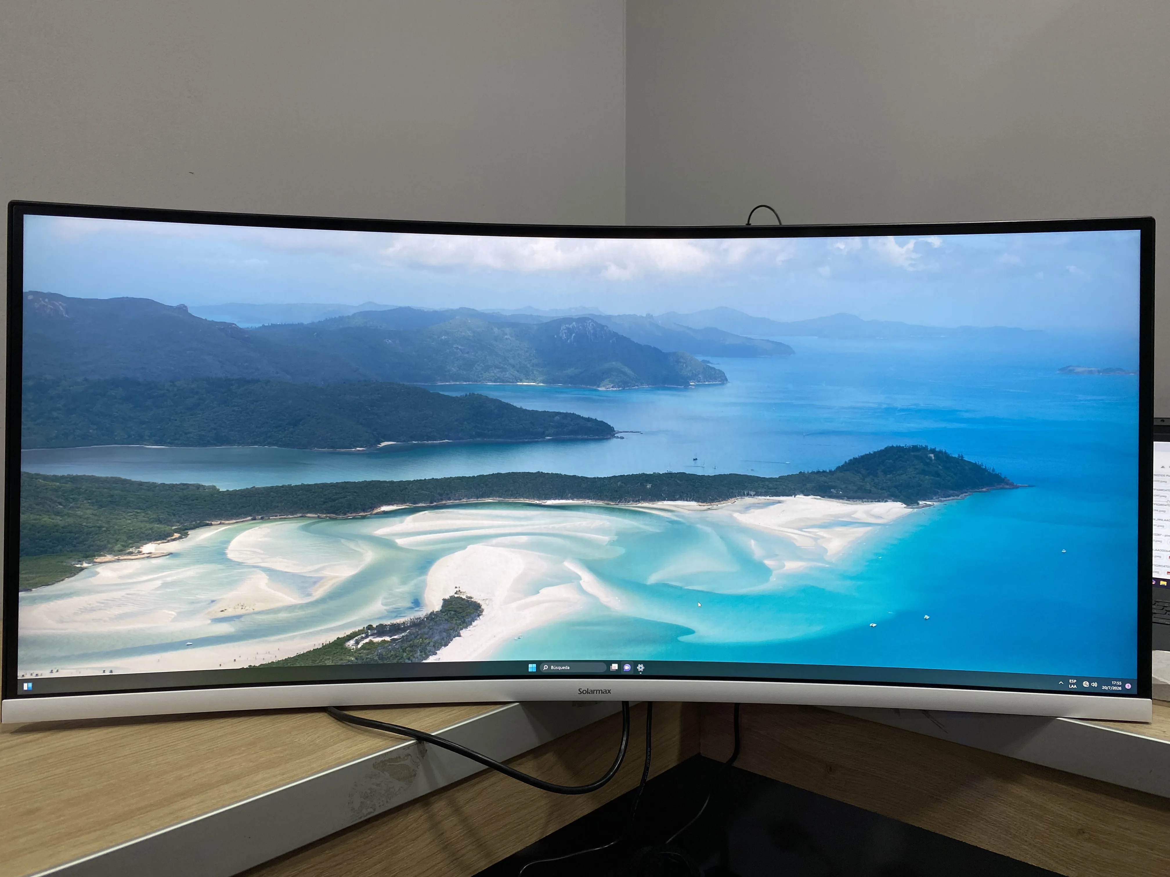 Ultra Wide Curved Monitor Solarmax White 34 pulgadas Pixel Muerto (Outlet)