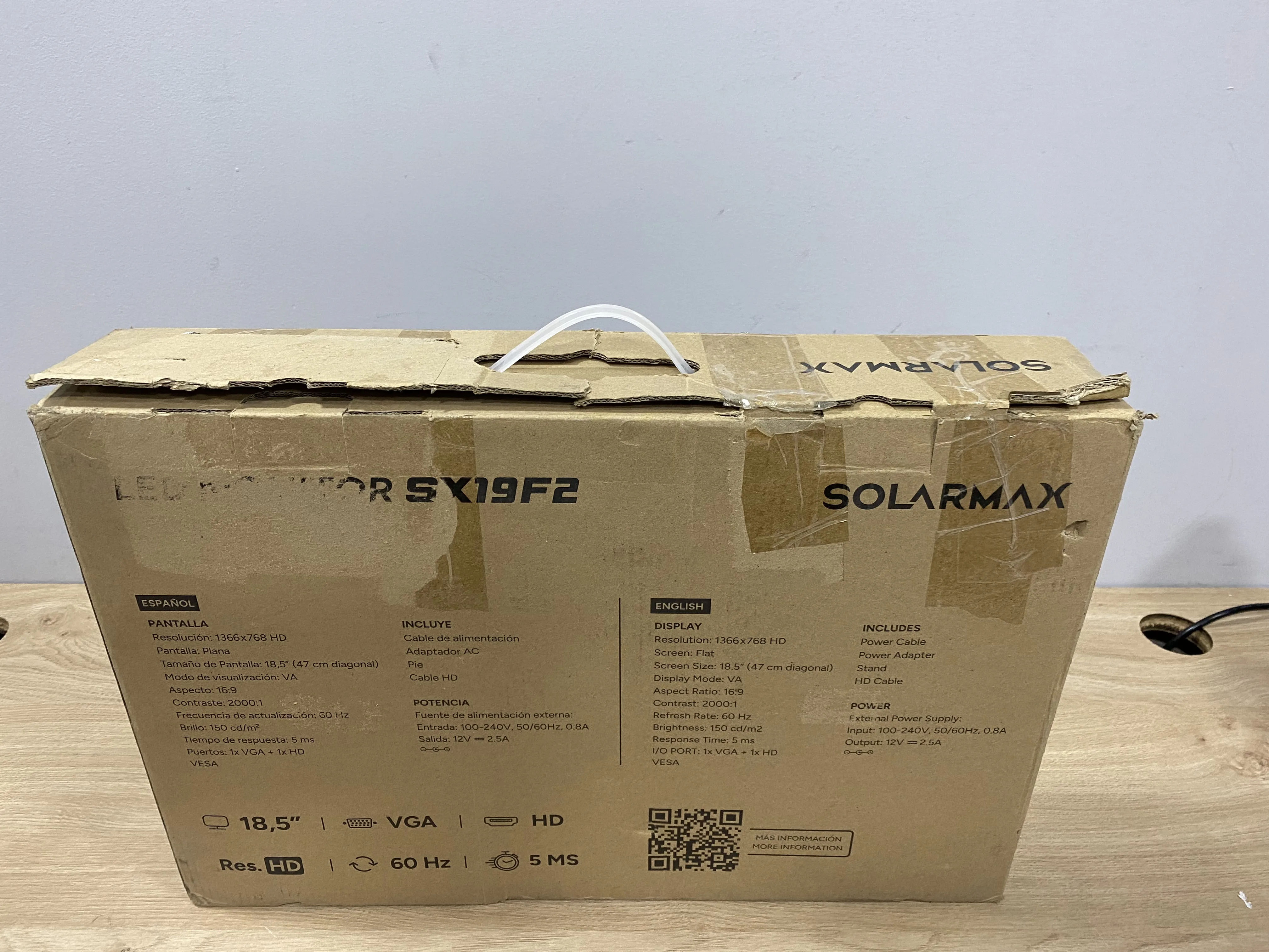 Monitor Solarmax SX19F2 de 19 pulgadas. Lineas de Pixeles Verticales (Outlet)